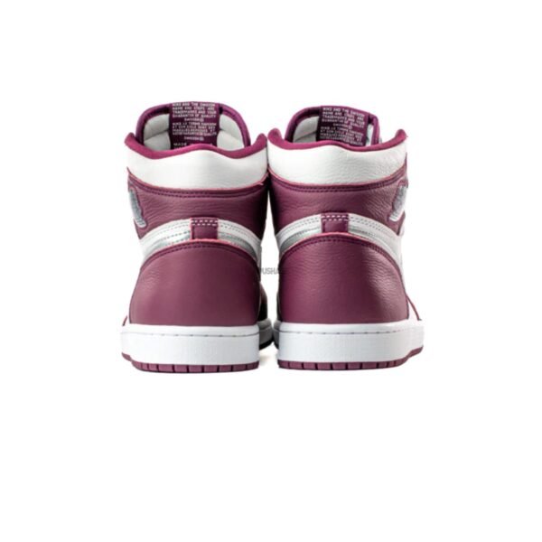 Air-Jordan-1-Retro-High-Bordeaux-2021-back Air Jordan 1 Retro High 'Bordeaux' (2021)