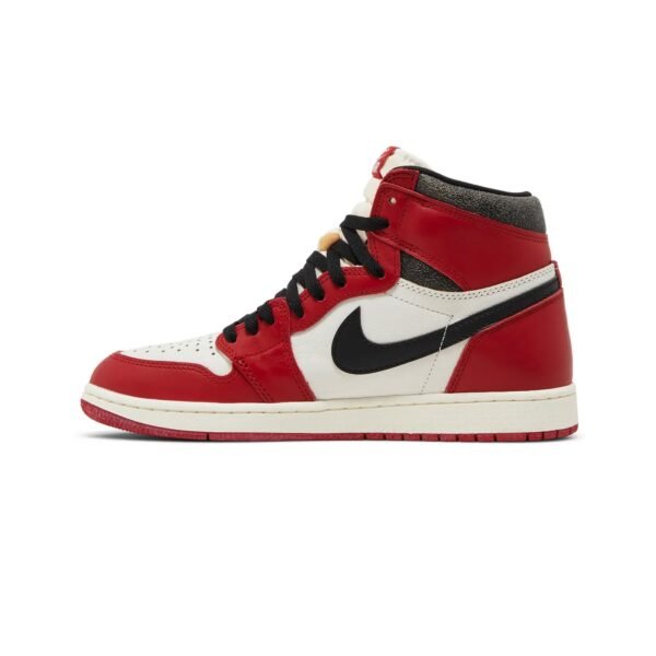 Air-Jordan-1-Retro-High-OG-Chicago-Lost-and-Found-2022-3 Air Jordan 1 Retro High OG 'Chicago Lost and Found' (2022)