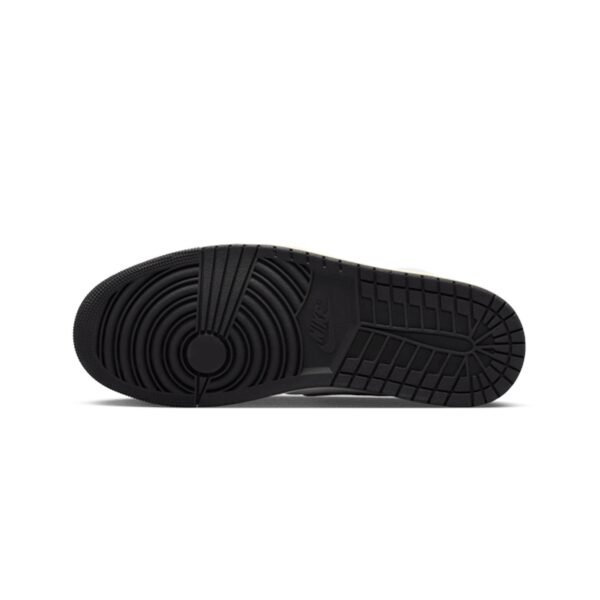 Air-Jordan-1-Retro-High-OG-Rare-Air-Deep-Royal-Blue-2025-6 Air Jordan 1 Retro High OG Rare Air 'Deep Royal Blue' (2025)