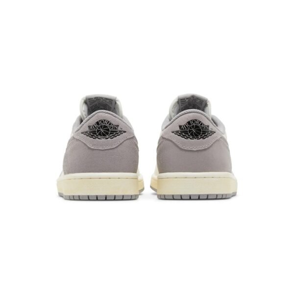 Air Jordan 1 Retro Low OG 'Atmosphere Grey' (2023)