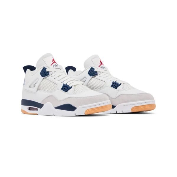 Air-Jordan-4-Retro-SB-_Navy_-_2025_-front-side Air Jordan 4 Retro SB 'Navy' (2025)